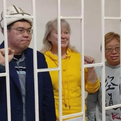 Сот Султанбеков жана Карамушкинаны абакта калтырды