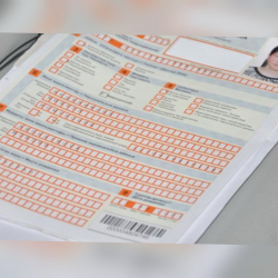 Жогорку Кенеш принял законопроект о вариантах написания фамилии по-кыргызски