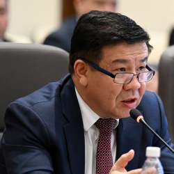 Глава ГНС просит тех, у кого есть идеи по улучшению системы налогообложения, писать ему на WhatsApp