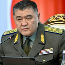 Ташиев “Кара-Кыргыз автономиялуу облусунун түзүлгөндүгүнүн 100 жылдыгы” юбилейлик белгиси менен сыйланды