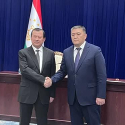 Ташиев: Бүгүн Кыргызстан менен Тажикстандын элдери үчүн өзгөчө тарыхый күн