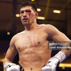 Бивол победил Бетербиева в реванше, став абсолютным чемпионом мира