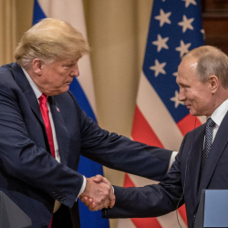 Аналитик Путин менен Трамп Стамбулда жолугушушу мүмкүн деп божомолдоду