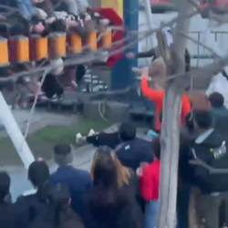 Аттракциондон кулаган кыз. Мэрия жана парктын администрациясы үн катты