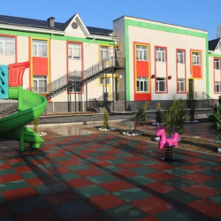 Таласта Баткенде курман болгон жоокердин ысымы ыйгарылган бала бакча ачылды