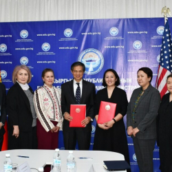 Мектептерде англис тилин окутууга келген ыктыярчылардын саны көбөйөт