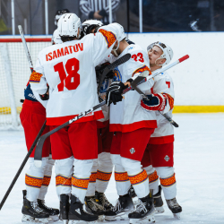 Хоккей: Кыргызстандын курамасы дүйнө чемпиону болду