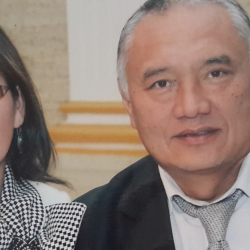 Айжигитов жана анын жубайы кызматтык абалынан кыянаттык менен пайдаланган деп айыпталууда