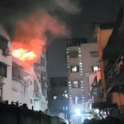 Индияда мейманканада өрт чыгып, 14 адам каза болду