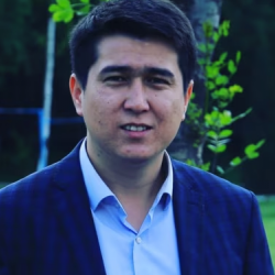 Түркияда кармалган кыргыз мугалим үй камагына чыгарылды