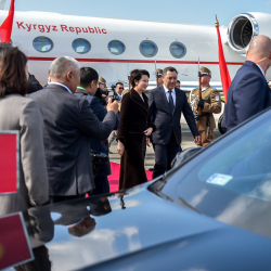 Президент Садыр Жапаров иш сапары менен Мажарстанга келди
