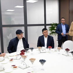 Президент Садыр Жапаров ознакомился с планами по развитию Иссык-Кульской области