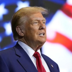 Трамп допустил введение новых санкций против России