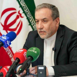 “Уран байытуу жок – келишим жок”. Иран ТИМ башчысынын АКШ менен сүйлөшүү алдындагы билдирүүсү