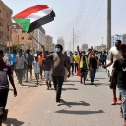 В Судане распустили правительство