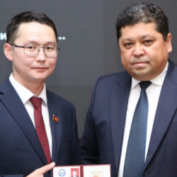 ЦИК зарегистрировала Табылды Муратбекова депутатом ЖК вместо Айжигитова