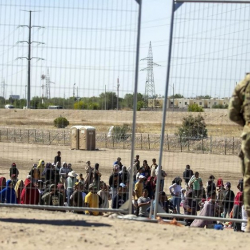 В США вступил в силу запрет на въезд гражданам из 12 стран