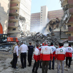 Конфликт на Ближнем востоке: МИД вновь призывает кыргызстанцев покинуть Иран и Израиль