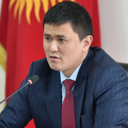 Орунтаев: Бишкекте эски үйлөрдүн ордуна жаңылары салынат