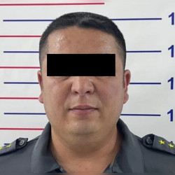 Аялды чаап жиберген милициянын капитаны үй камакка чыкты