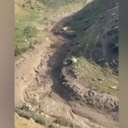 Ысык-Ата районундагы «Такыр-Төр» көлү жырылып, 180 адам эвакуацияланды