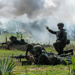 Таиланд-Камбоджа чатагы: Бангкок бир нече провинцияларына аскердик абал киргизди