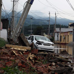 Не менее 30 человек погибли из-за сильных дождей в Пекине