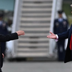 Путин менен Трамптын жолугушуусу жакшы маанайда өттү. Орусия 