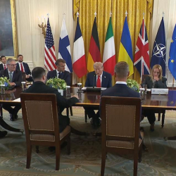 Трамптын Европа өлкөлөрүнүн жетекчилери жана Зеленский менен болгон жолугушуусундагы негизги билдирүүлөр