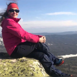 Сын альпинистки Натальи Наговицыной просит власти России спасти его мать