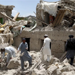 Афганистанда жер титирөөдөн 800дөн ашуун киши каза болду