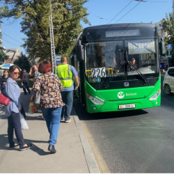 Коомдук транспортторго рейддер жүргүзүлөт