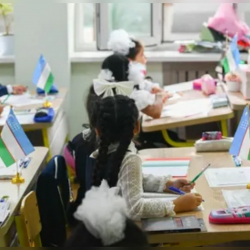 Өзбекстан 12 жылдык билим берүүгө өтөт