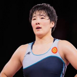 Дүйнө чемпионаты: Айпери Медет кызы алтын үчүн күрөшөт