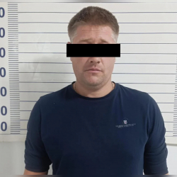 Наристе көз жумду. Токмокто айдоочу эне-баланы сүзүп кеткен