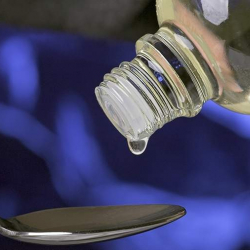 В Индии врач выпил убивший детей сироп от кашля и оказался в реанимации