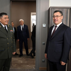 Садыр Жапаров УКМКнын Бишкек шаары боюнча Башкы башкармалыгынын жаңы имаратын ачты