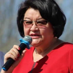 Салмагың кандай саясатчы? Жылдыз Жолдошева позициясы так, жөнөкөй, калыс саясатчы