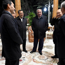 Президент Садыр Жапаров принял участие в неформальном ужине глав государств СНГ в Душанбе