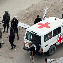 Первую группу освобожденных ХАМАС заложников передали Красному Кресту в Газе