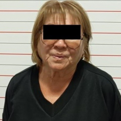 УКМК: 50 миң АКШ доллар пара алып жаткан жеринен укук коргоочу кармалды