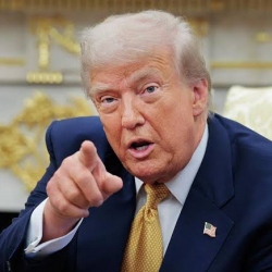 Трамп: “Өлкөбүзгө баңгизат алып киргендерди өлтүрөбүз!”