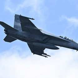 Истребитель и вертолет ВС США потерпели крушение в Южно-Китайском море