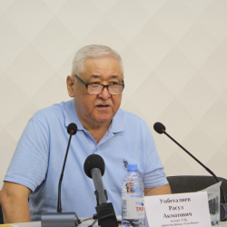 Расул Умбеталиев: “Чексиз тариф бай менен кедейдин ортосундагы ажырымды тереңдетмек”