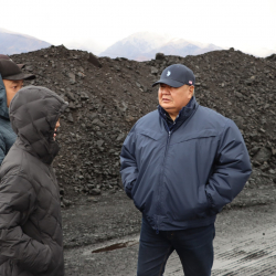 Т. Ибраев: Для обеспечения населения доступным углём водители должны работать посменно днём и ночью