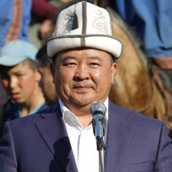 Икрам Илмиянов “кустурузациядан” кантип жеңил кутулуп кетти?