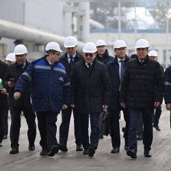 Адылбек Касымалиев борбор калаанын жылуулук электр борборунун ишин текшерди