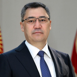 Президент тышкы жана ички карыздар боюнча комментарий берди