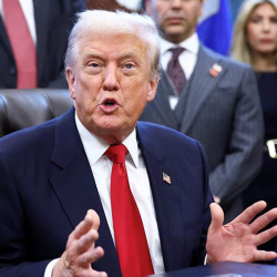 Мир Трамп усомнился в лояльности союзников США