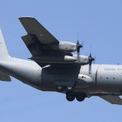 Турция приостановила полеты C-130 на время расследования крушения в Грузии